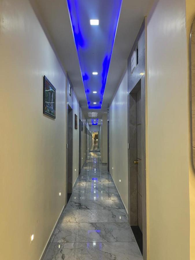 Hotel Sunrise Vadodara Exteriör bild